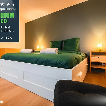 Le 44 Saint-louis アパート