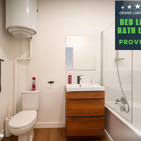 Le 44 Saint-louis アパート